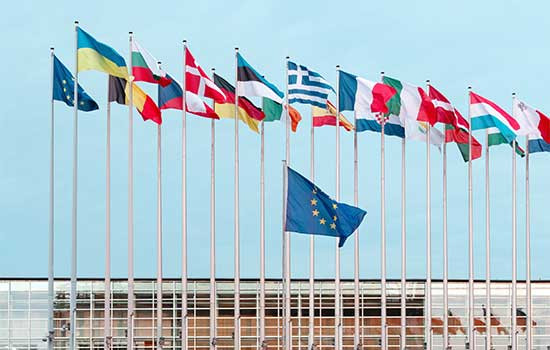 Fahnenmasten, Beachflags, Werbesysteme und Faltzelte Fahnenmasten, Beachflags, Werbesysteme und Faltzelte