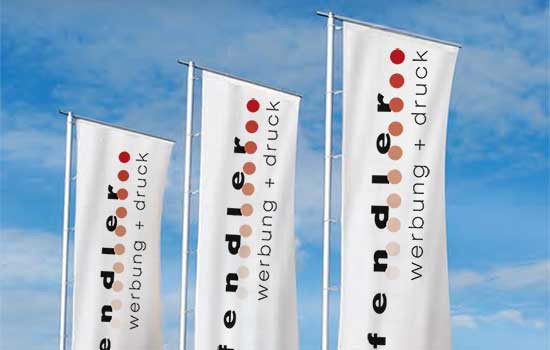 Premium-Fahnenmast für repräsentative Auftritte Türchen Ausleger Mast Deluxe: Hochwertiger Premium-Fahnenmast für repräsentative Auftritte